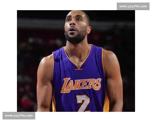 湖人与尼克斯激战全场回顾两队新赛季走势与关键球员表现解析